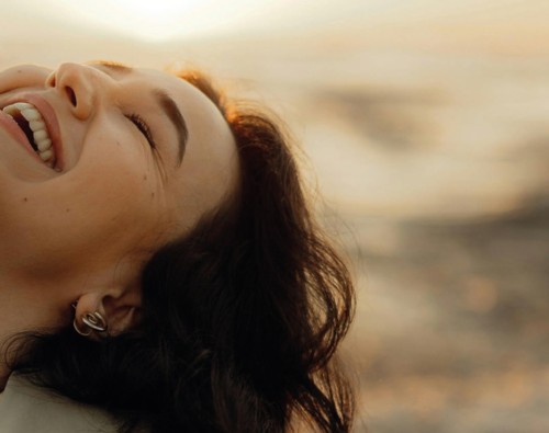 WW2501 LachenOmTeOverleven